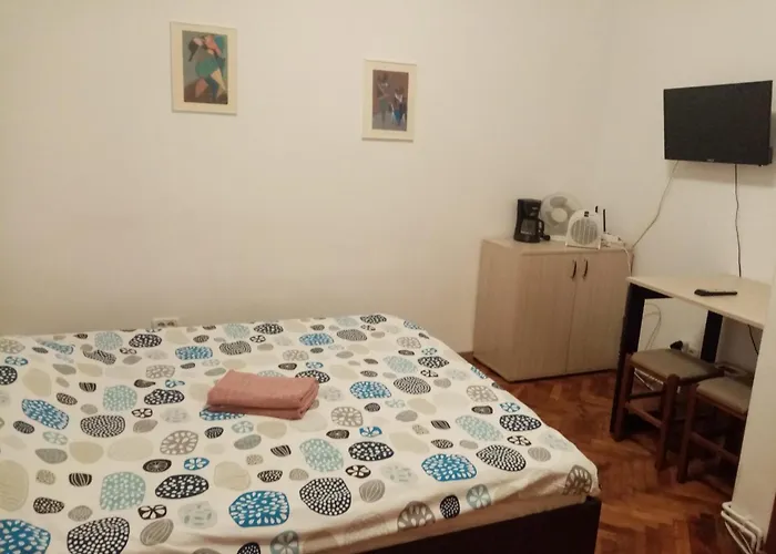 In Historic Center Brassó